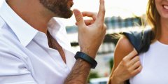 Q Bracelet：集时尚与科技为一体的移